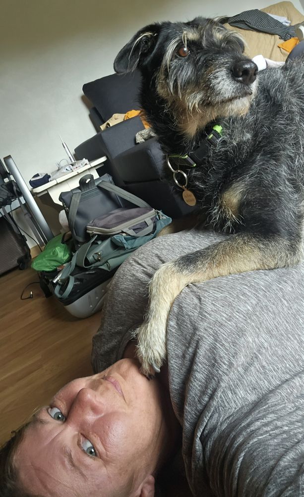 Lisa beim Dog- und Housesitting in Portugal.